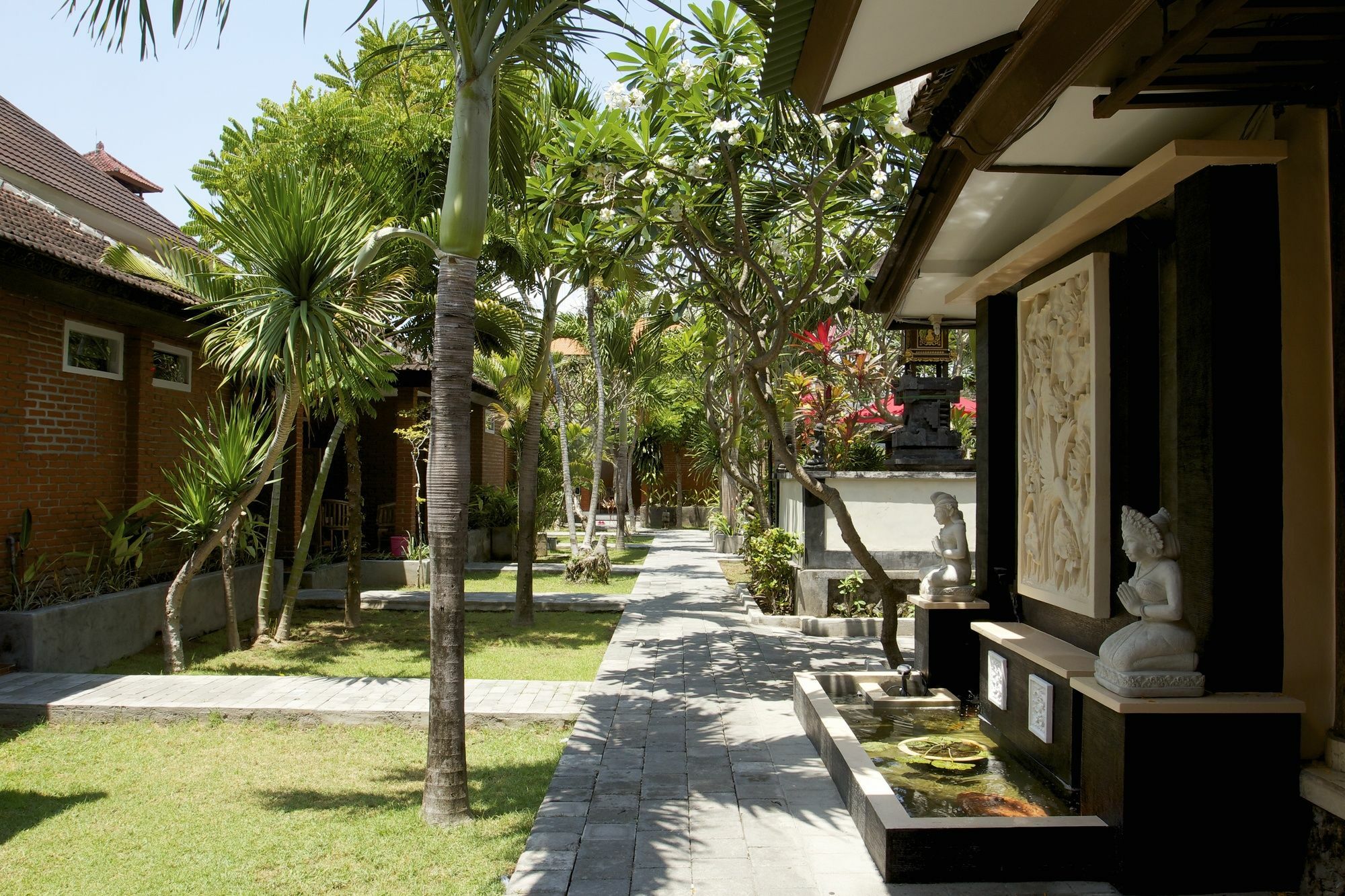 Ayu Lili Garden Hotel Kuta Kuta Lombok Exterior foto
